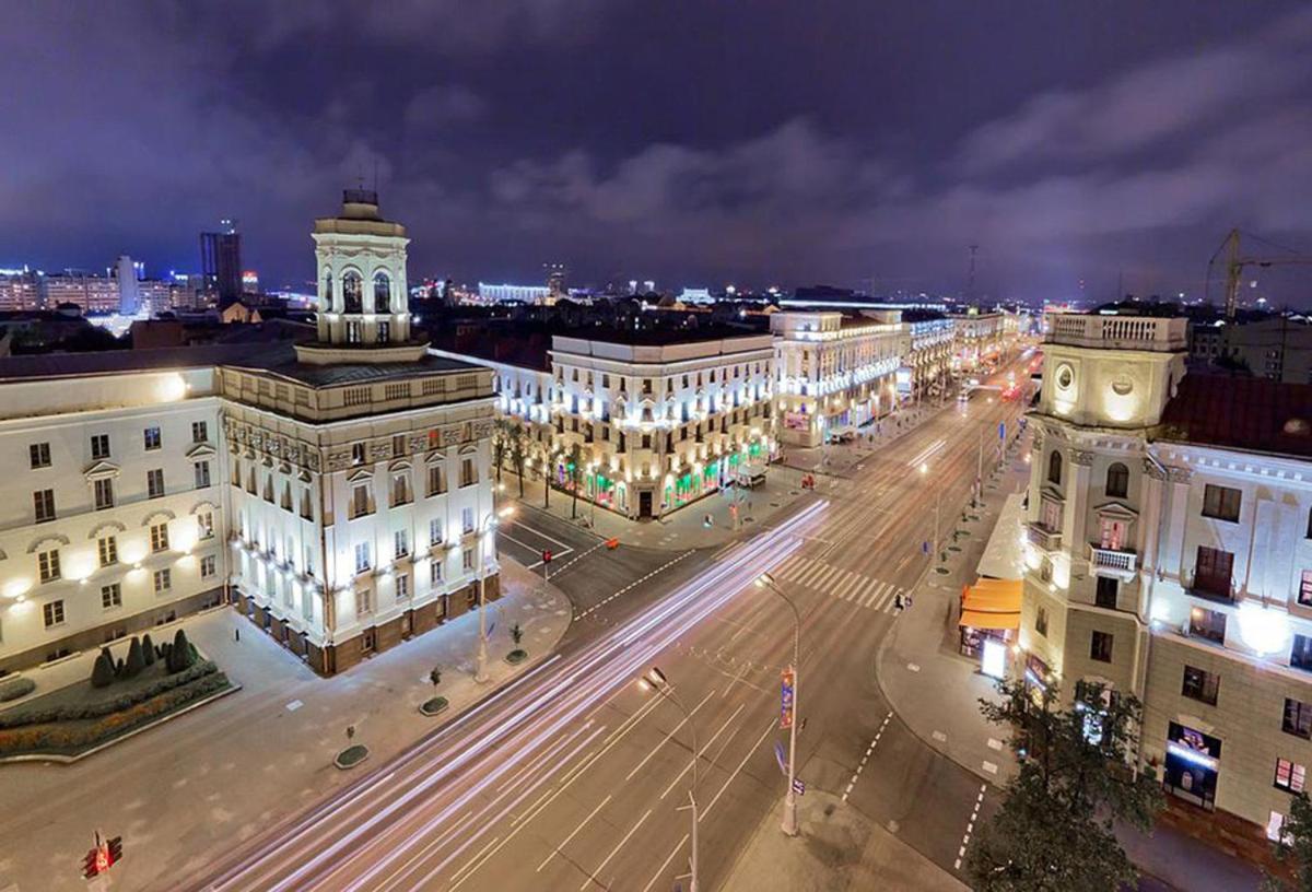 Апартаменты На Красной Minsk Buitenkant foto